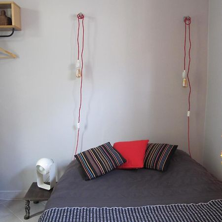 Studio Avec Cour Exterieure Aux Portes De Paris 바뇰레 외부 사진