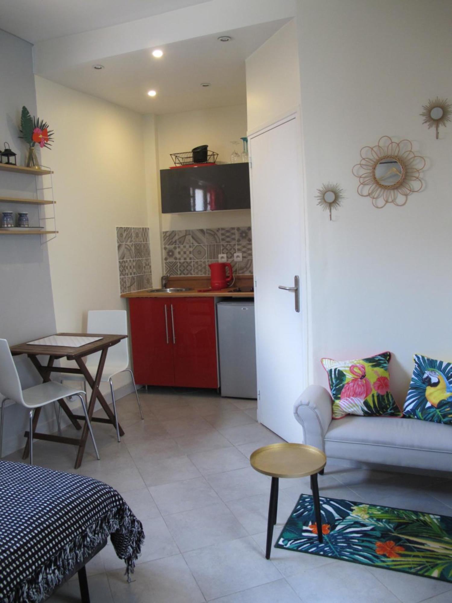 Studio Avec Cour Exterieure Aux Portes De Paris 바뇰레 외부 사진